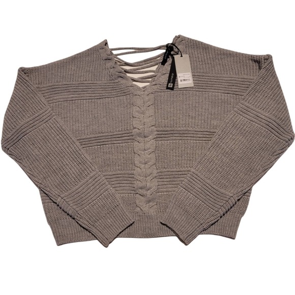 Numero Sweaters - Numero Gray Knit Sweater